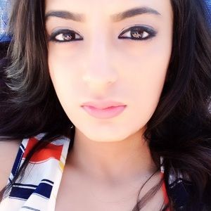 Meet your Posher, Neha